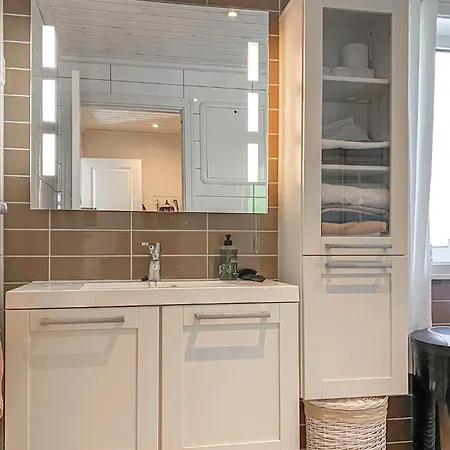 3 Bedroom Awesome In Gursken *