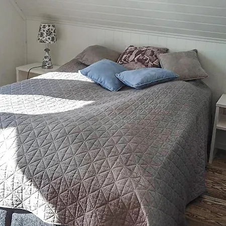 3 Bedroom Awesome In Gursken Holiday home