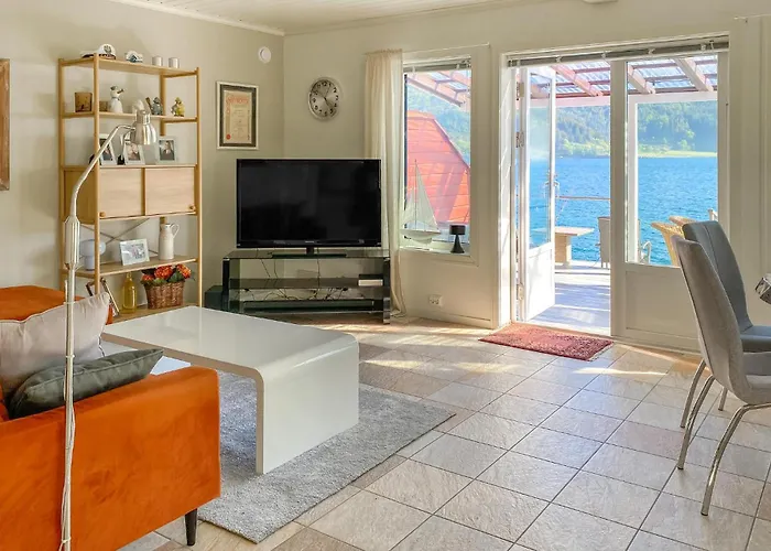 3 Bedroom Awesome In Gursken * Larsnes