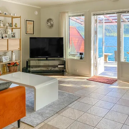 3 Bedroom Awesome In Gursken * Larsnes